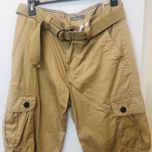NWT Men's Khaki Cargo Shorts--Waist 30-